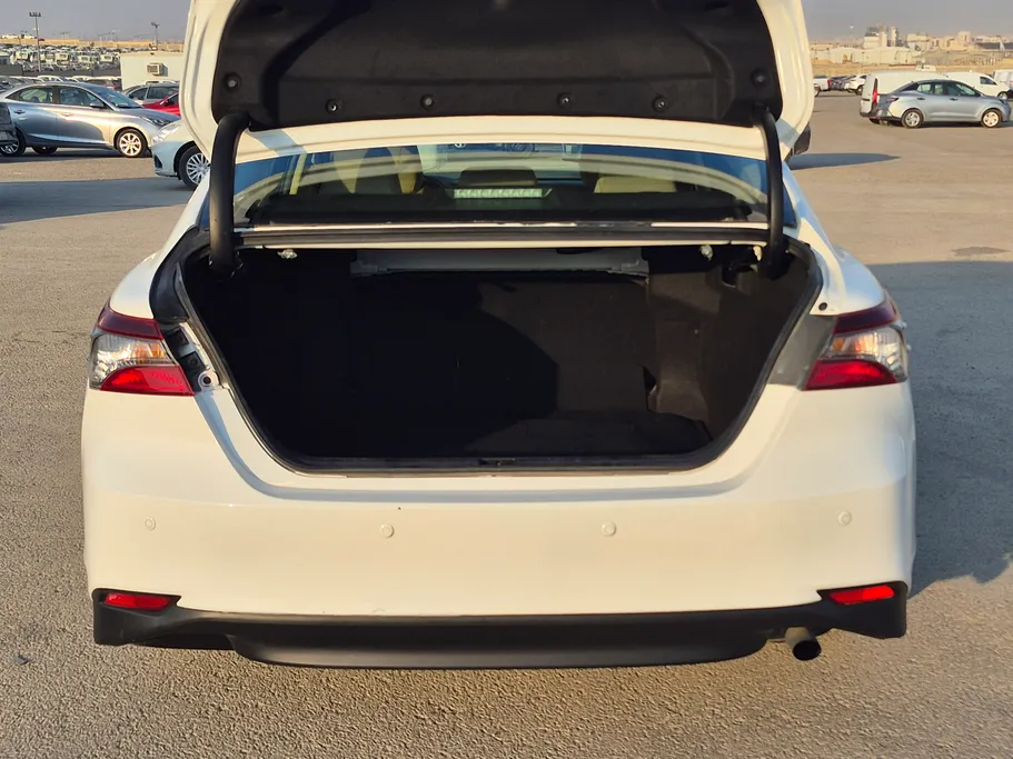 2024 Toyota Camry  LE 