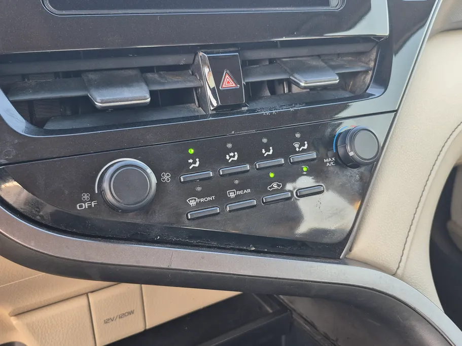 2024 Toyota Camry  LE 