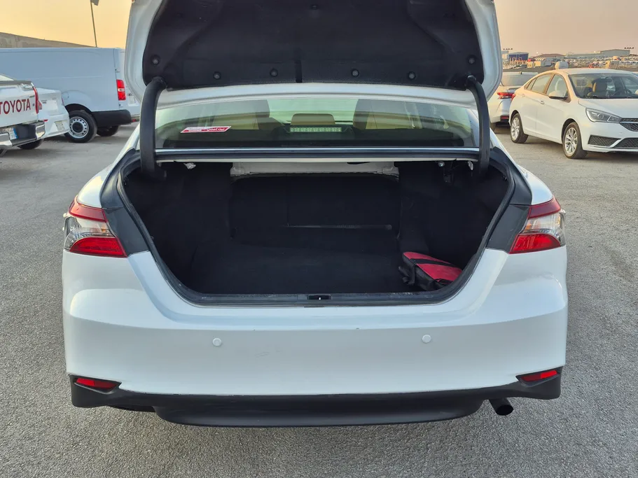 2022 Toyota Camry  LE 