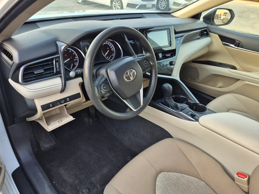 2022 Toyota Camry  LE 