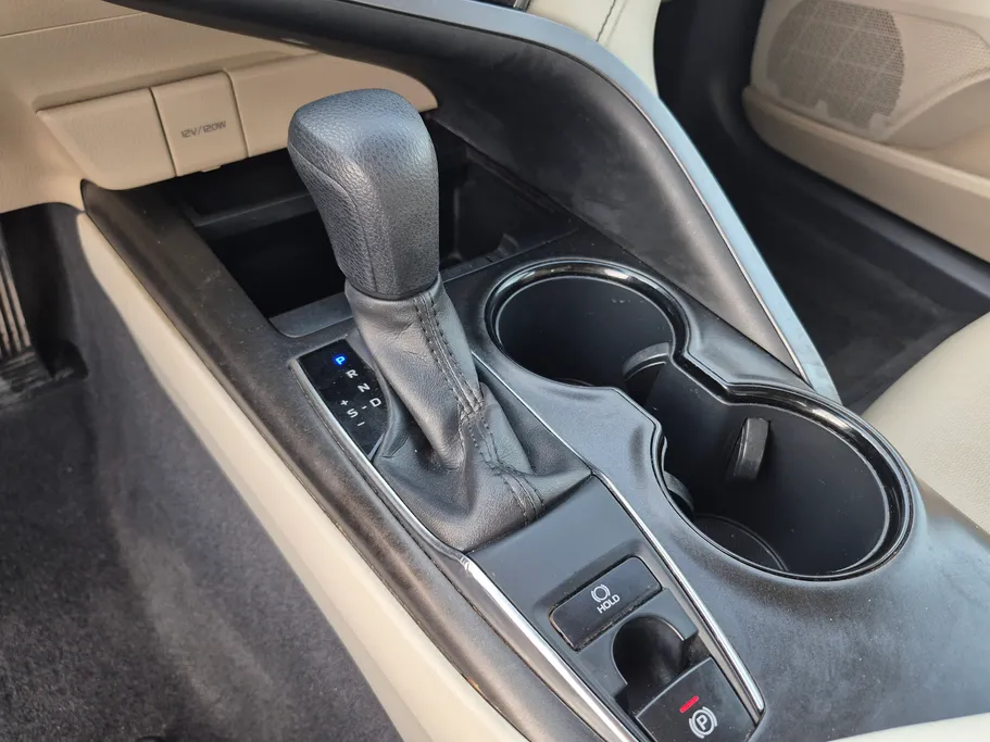 2022 Toyota Camry  LE 