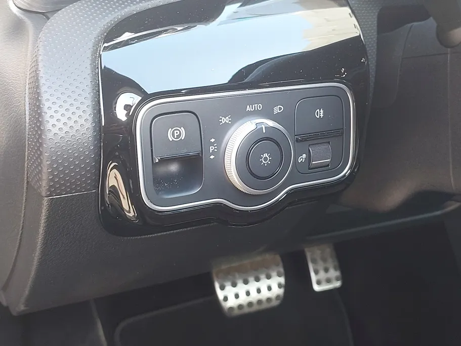 مرسيدس A 200 2025 