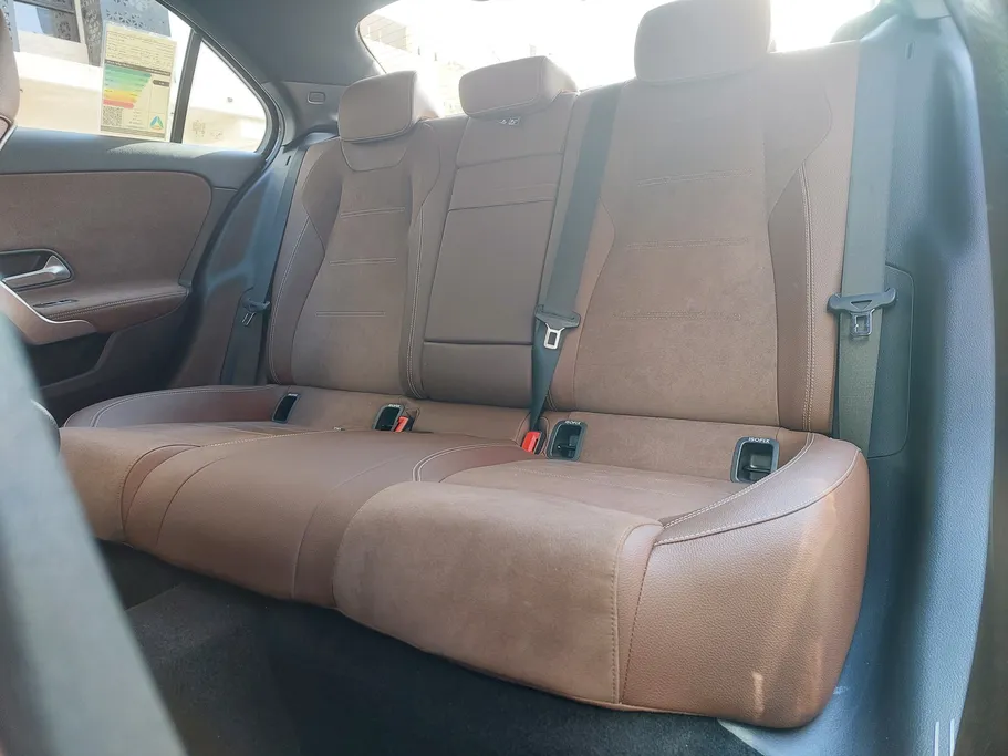 مرسيدس A 200 2025 