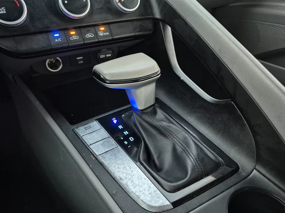 2023 Hyundai Elantra Fleet 