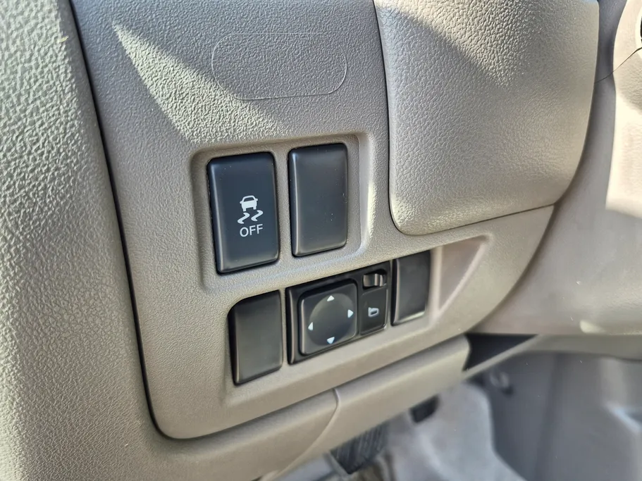 2023 Nissan Sunny SV Comfort 