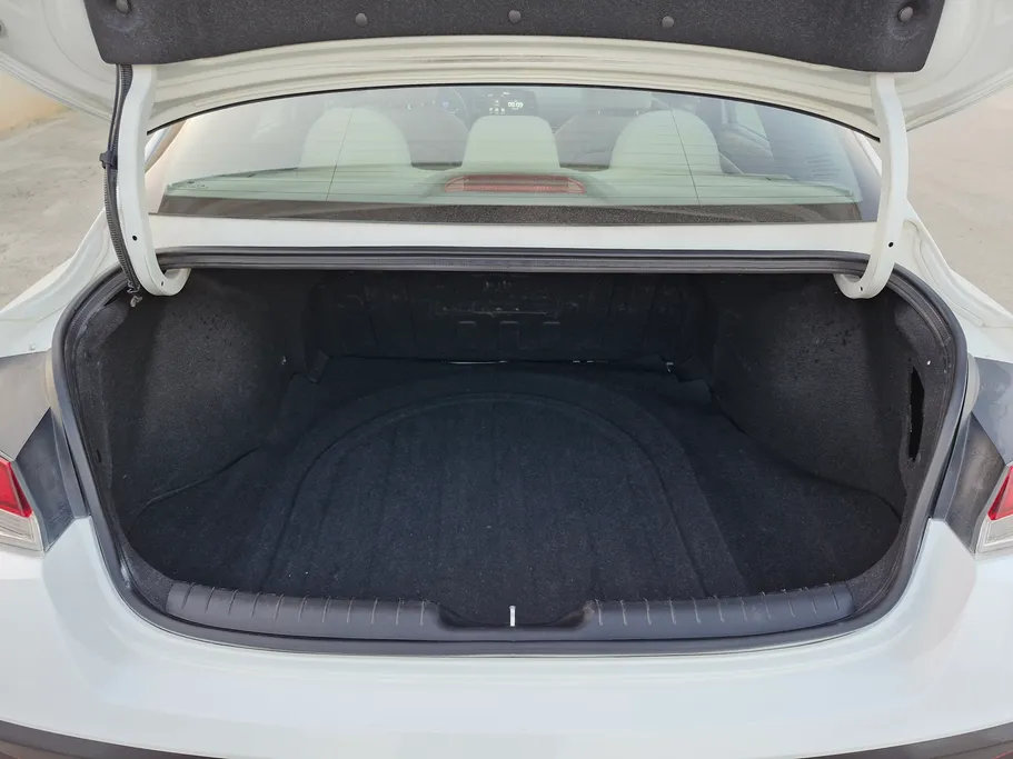 2024 Hyundai Elantra Fleet 
