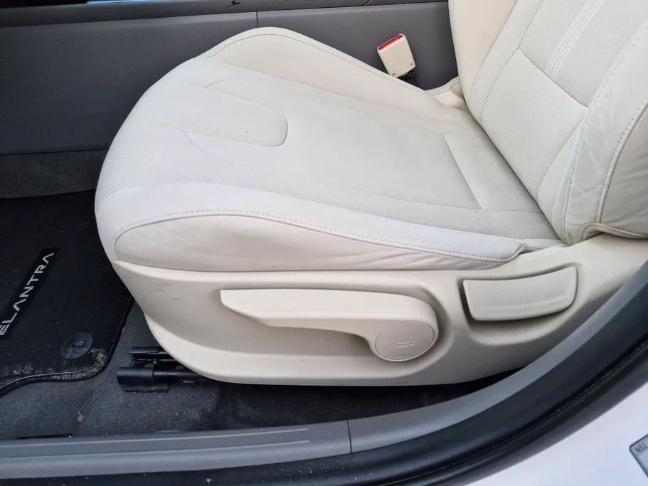 2024 Hyundai Elantra Fleet 