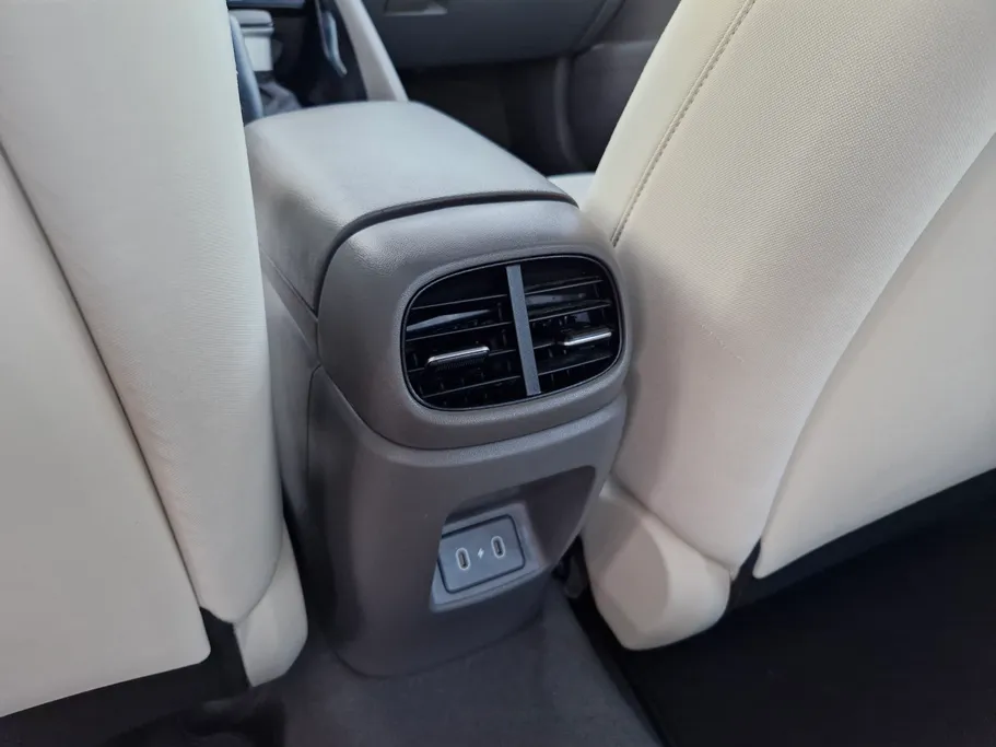 2024 Hyundai Elantra Fleet 