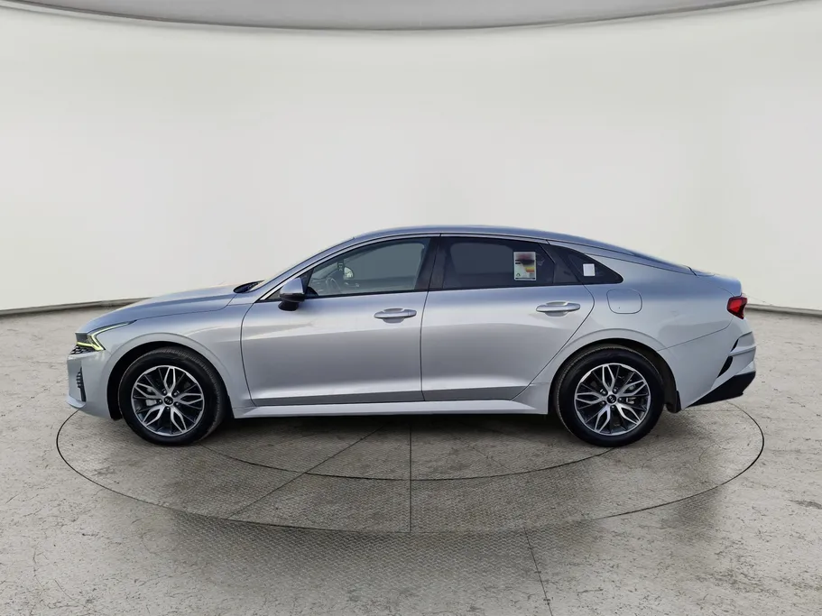 2021 Kia K5 LX 