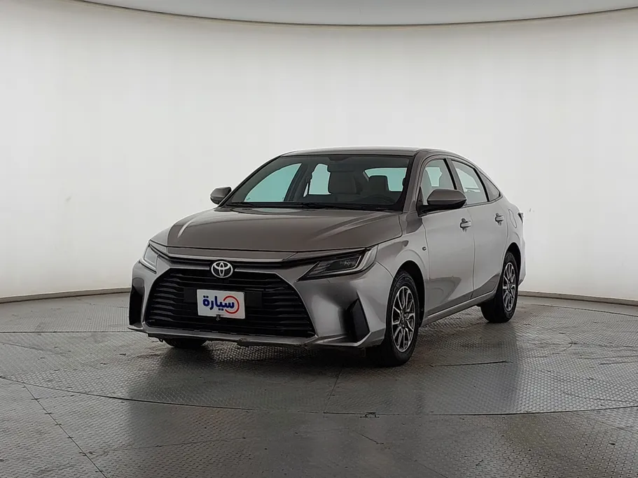 2023 Toyota Yaris  Y 
