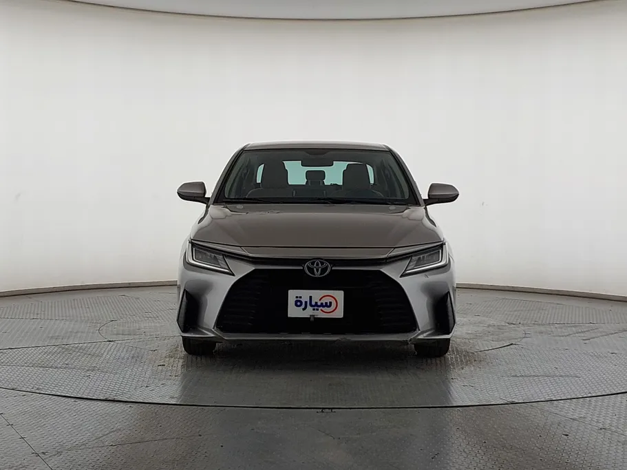 2023 Toyota Yaris  Y 