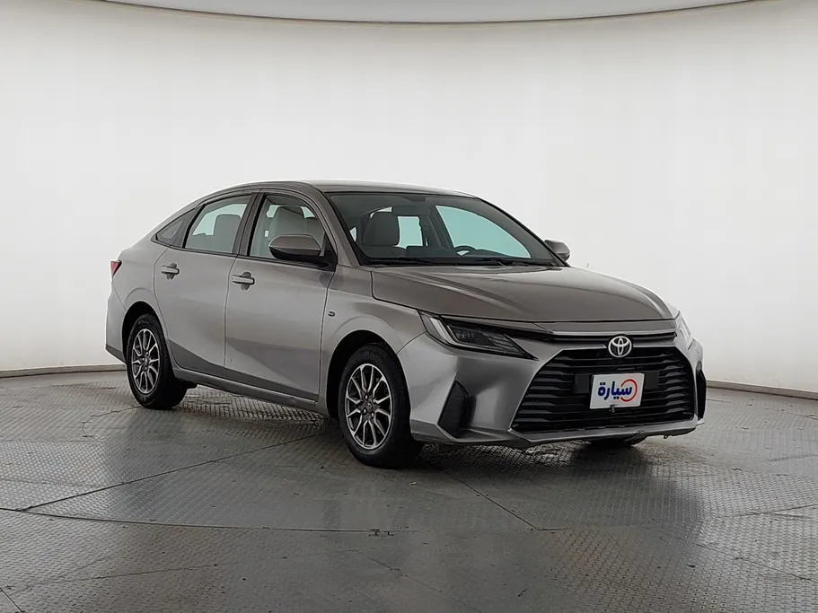 2023 Toyota Yaris  Y 