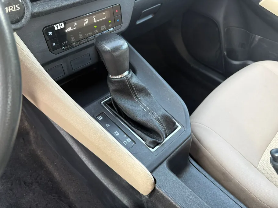 2023 Toyota Yaris  Y 