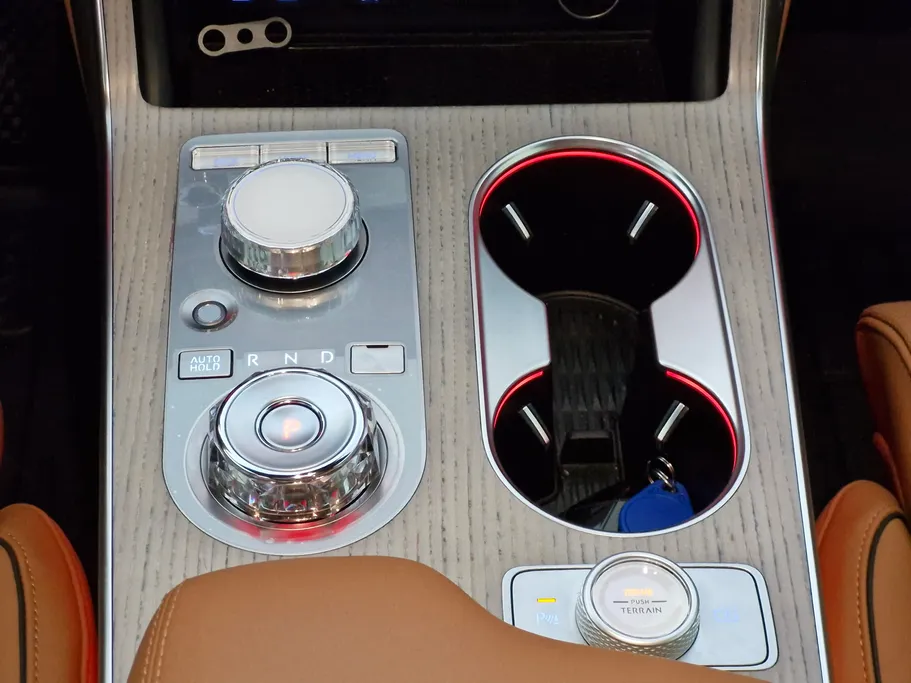 2025 Genesis GV80 Royal 