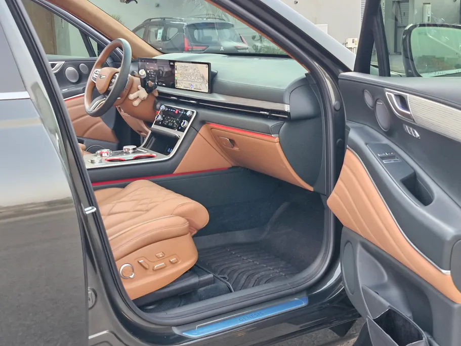 2025 Genesis GV80 Royal 