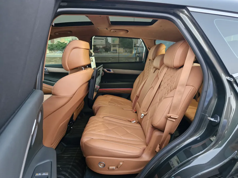 2025 Genesis GV80 Royal 