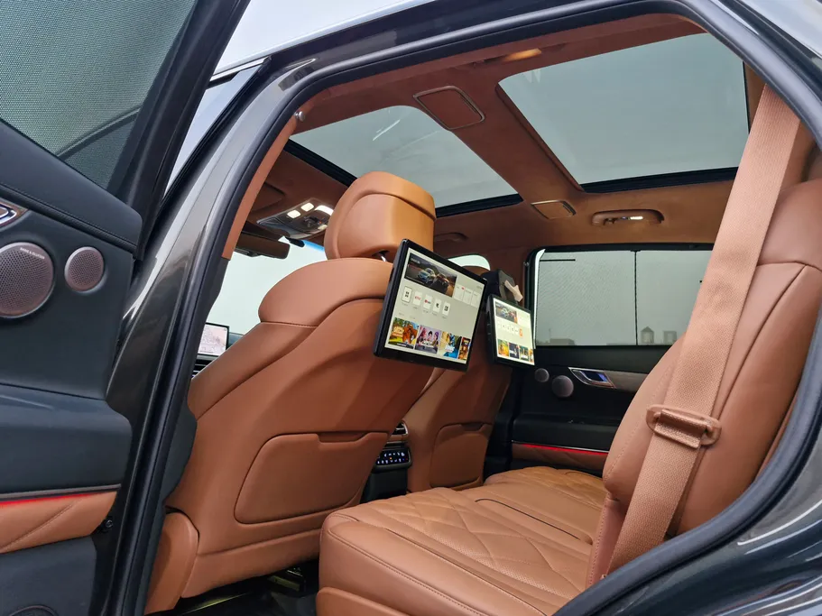 2025 Genesis GV80 Royal 