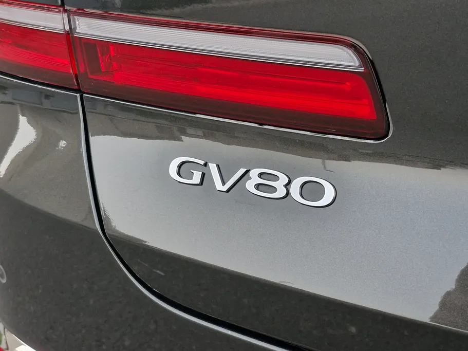 2025 Genesis GV80 Royal 