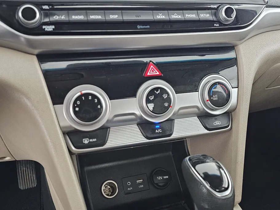 2020 Hyundai Elantra GL 