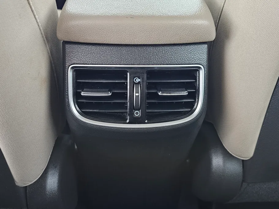 2020 Hyundai Elantra GL 