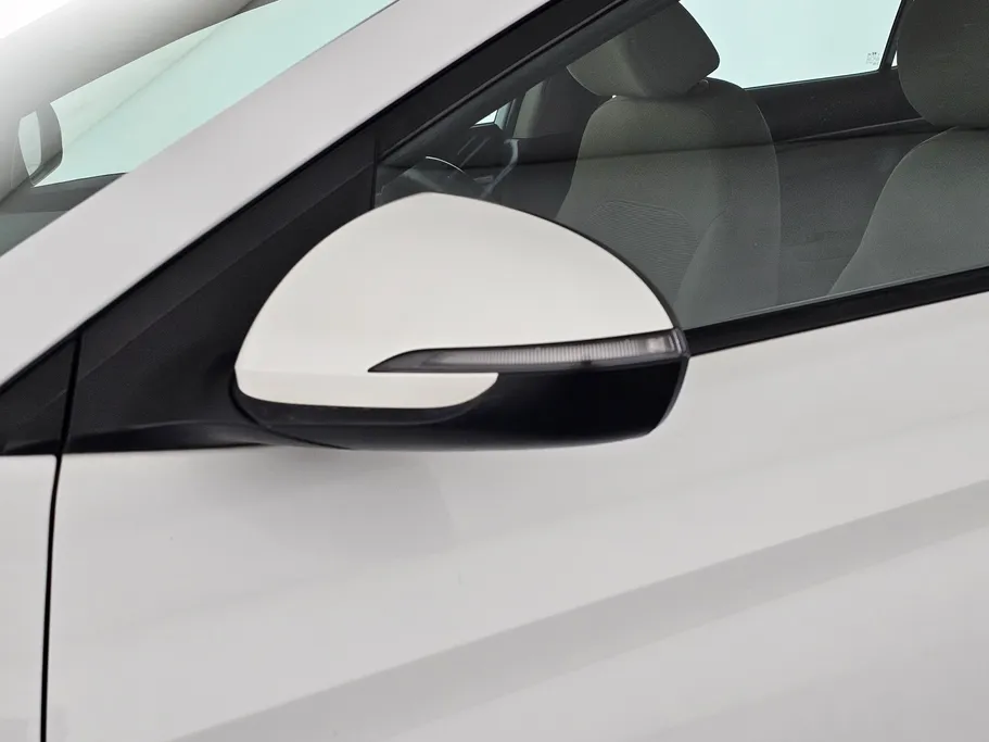 2020 Hyundai Elantra GL 