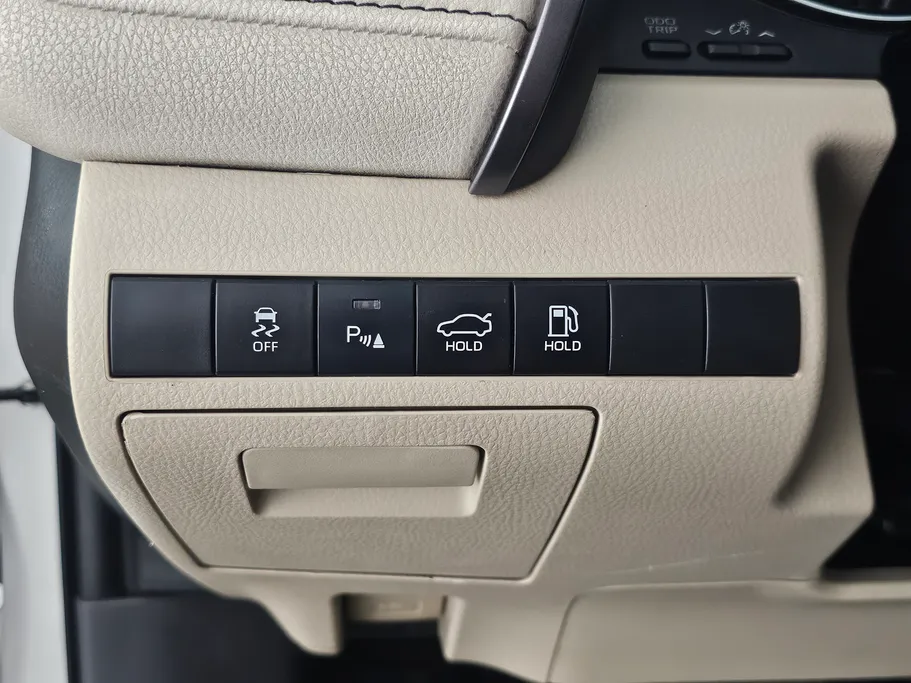 2023 Toyota Camry  LE 