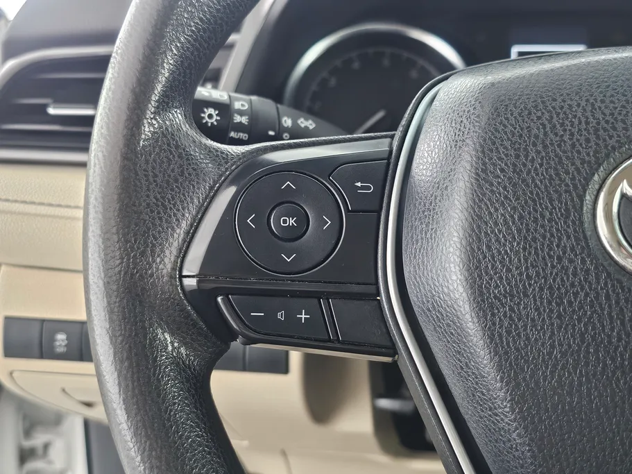 2023 Toyota Camry  LE 