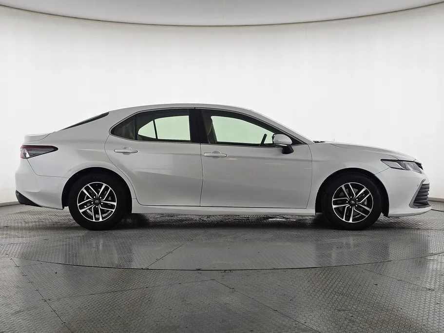 2023 Toyota Camry  LE 