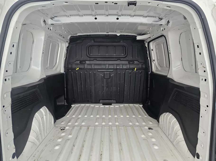 2023 Peugeot Partner Short van 