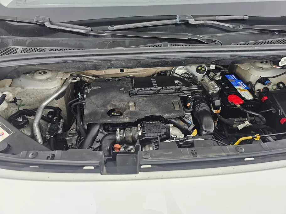2023 Peugeot Partner Short van 