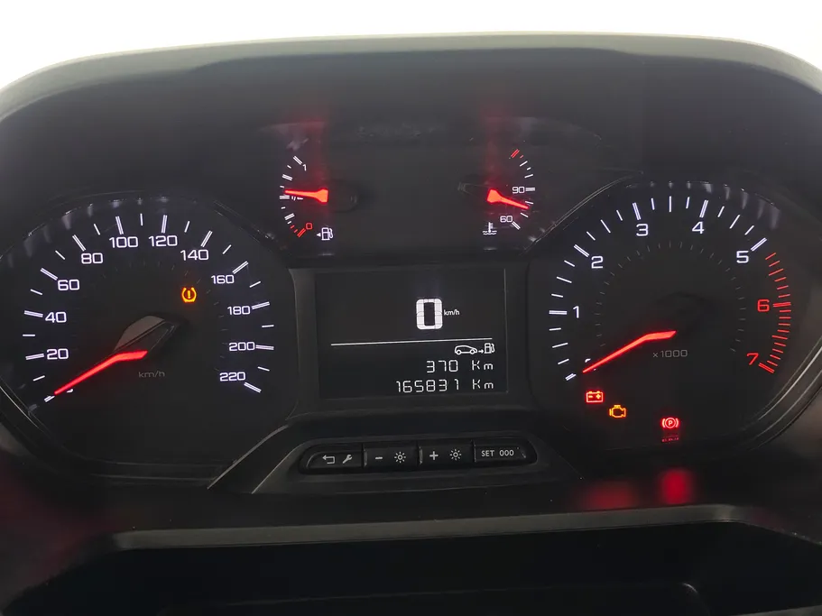 2023 Peugeot Partner Short van 