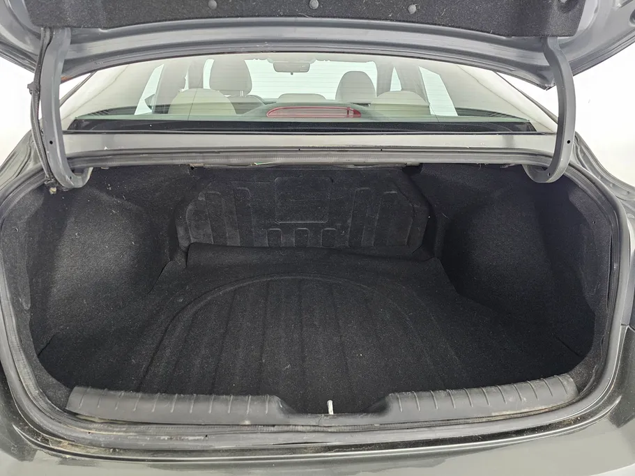 2023 Hyundai Elantra Smart 