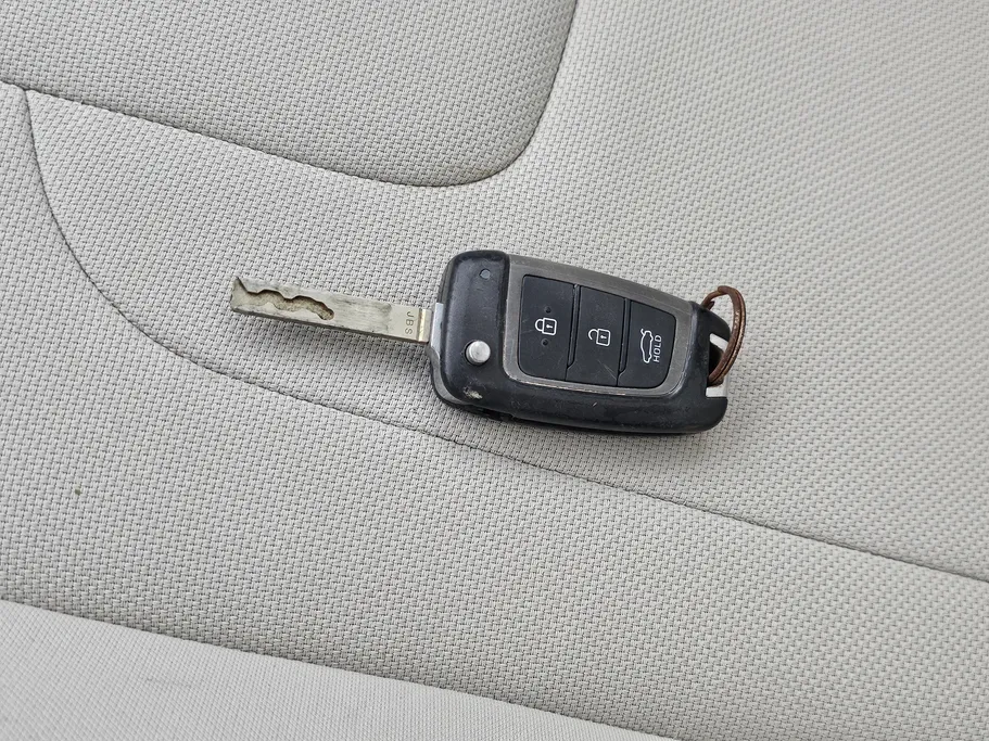 2023 Hyundai Elantra Smart 