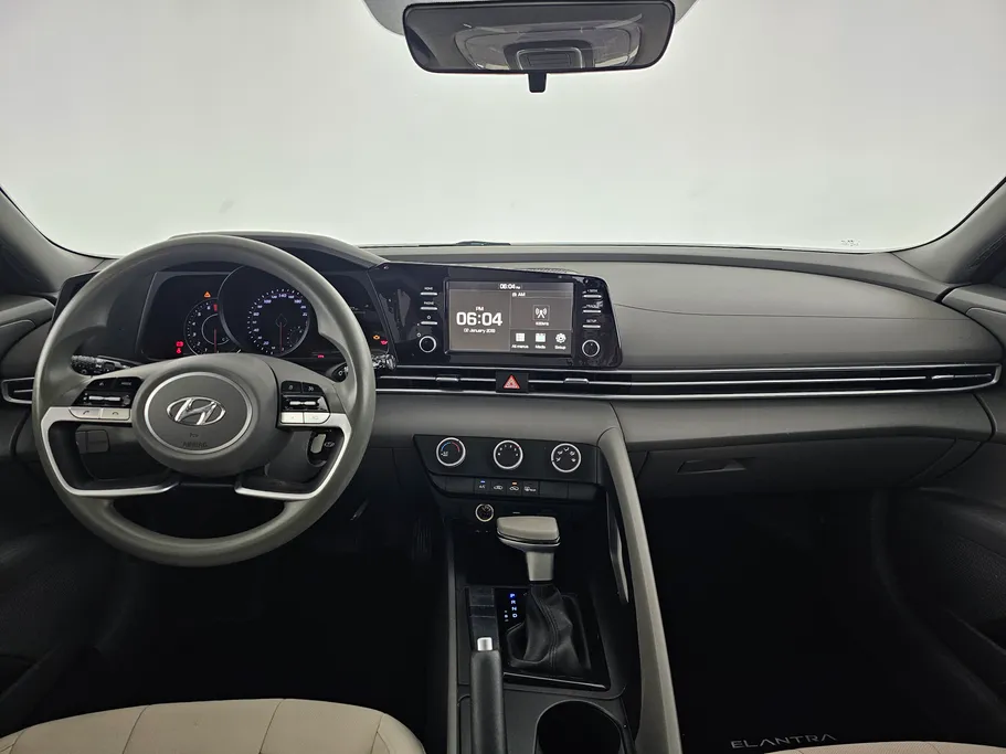 2023 Hyundai Elantra Smart 