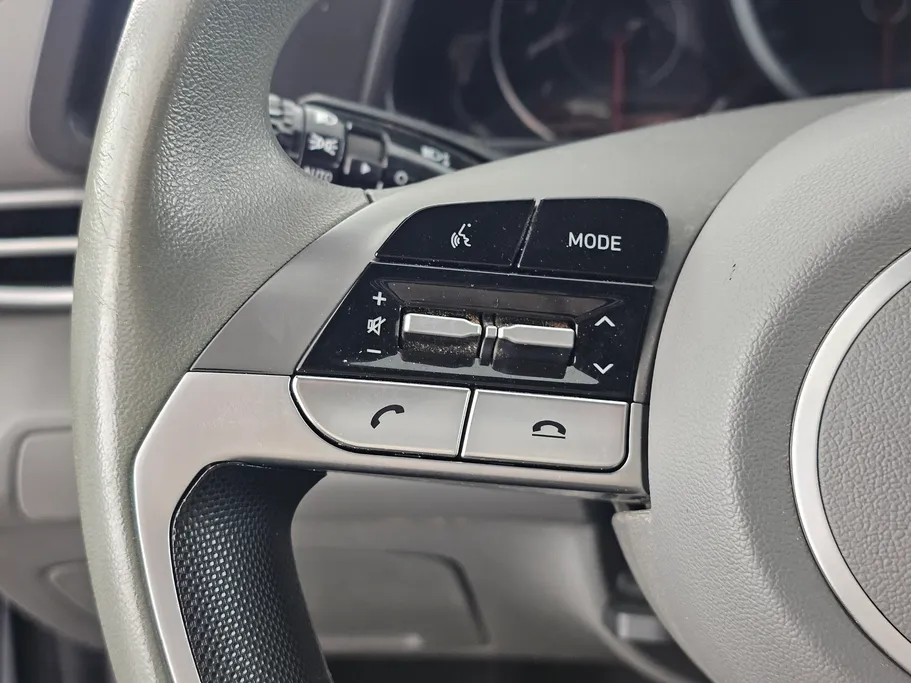 2023 Hyundai Elantra Smart 