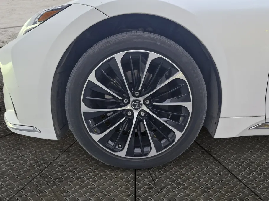 2022 Lexus LS 500 BH Hybrid 