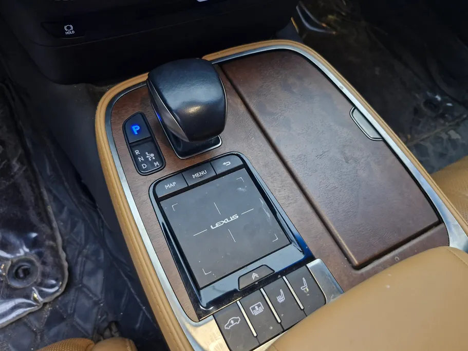 2022 Lexus LS 500 BH Hybrid 