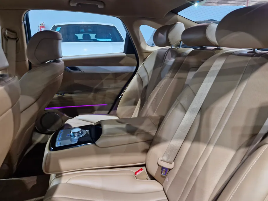 جينيسيس G80 PRESTIGE 2025 