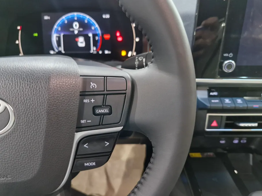 2025 Toyota Camry  LE 