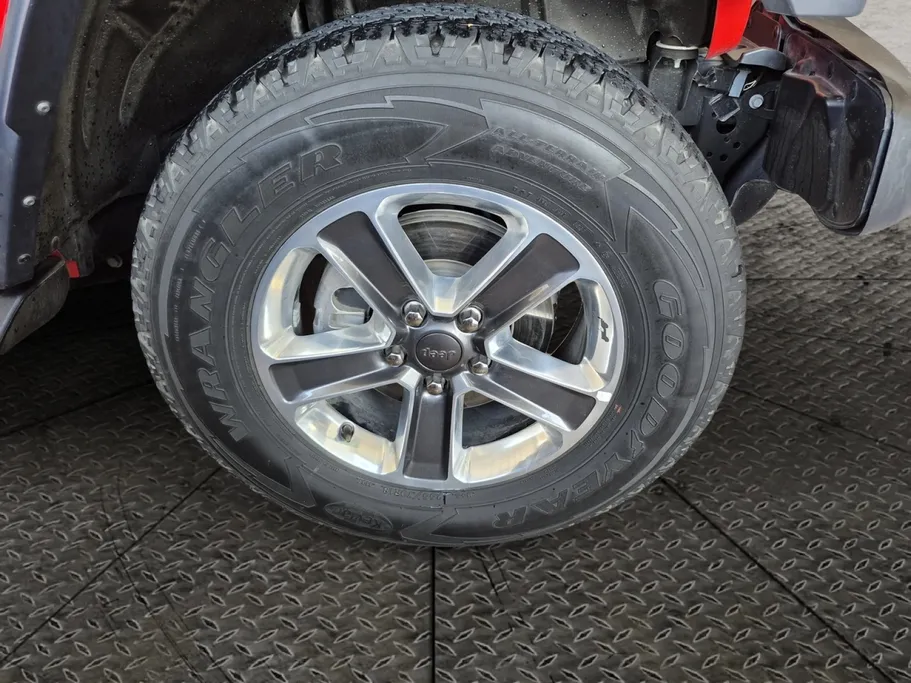 جيب رانجلر انلمتد صحارى 2021 