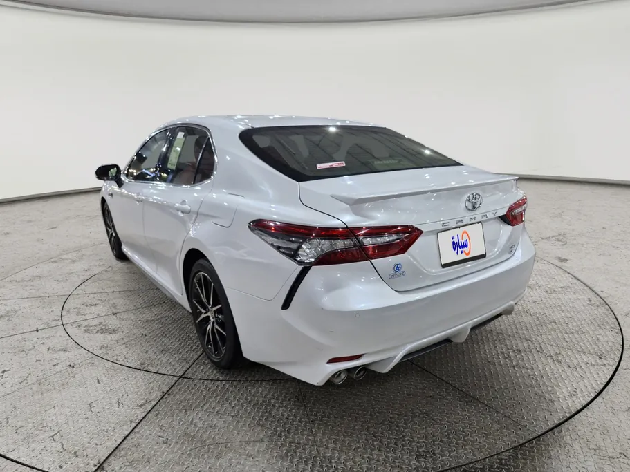 2023 Toyota Camry  SE V6 