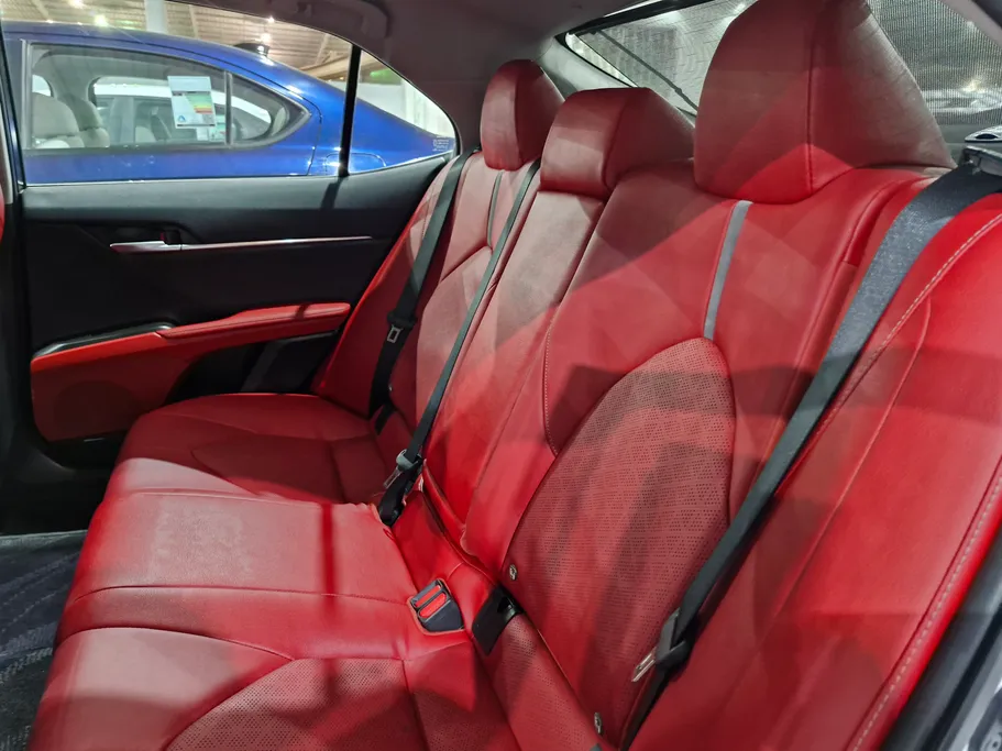 2023 Toyota Camry  SE V6 