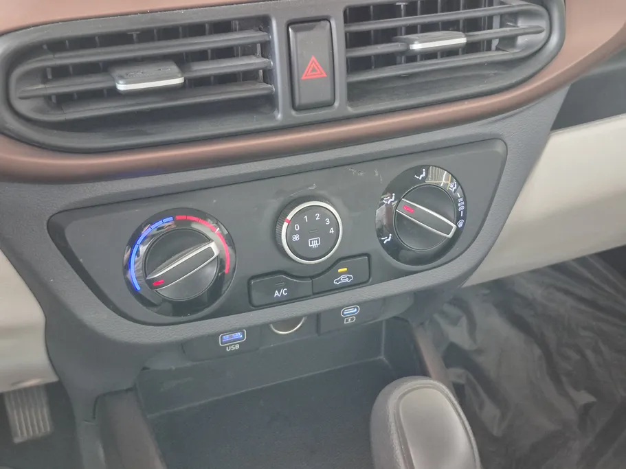2024 Hyundai Grand i10 Smart 