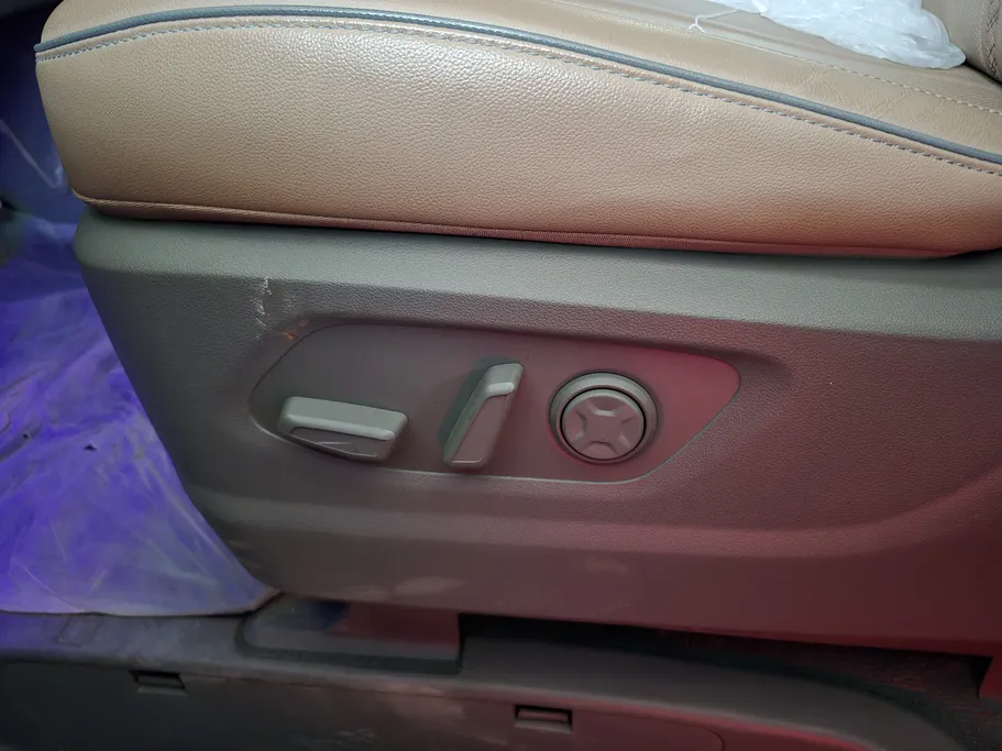 2024 Hyundai Staria VIP 