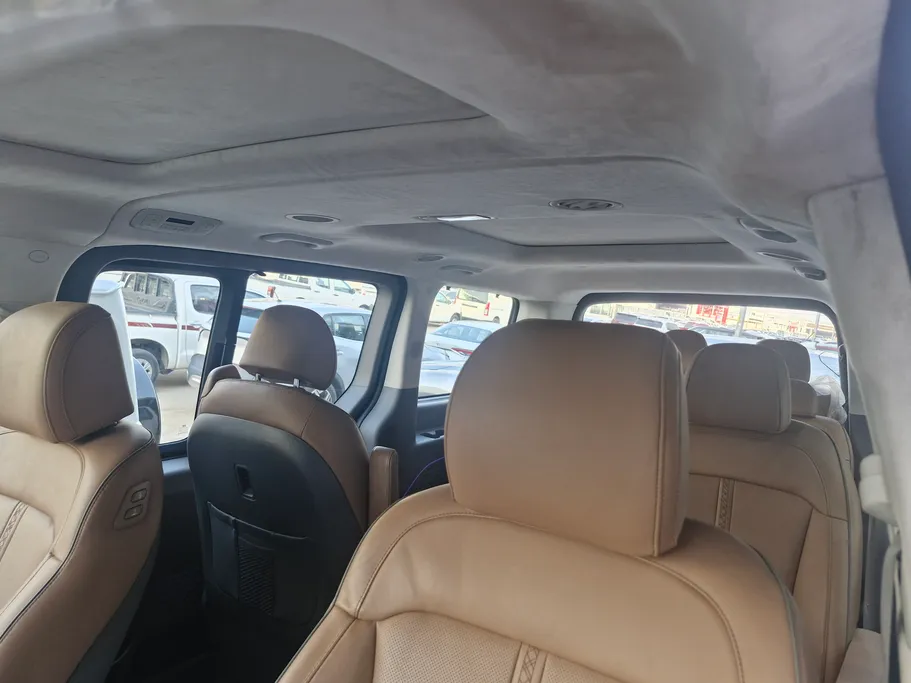 هيونداي ستاريا VIP 2024 