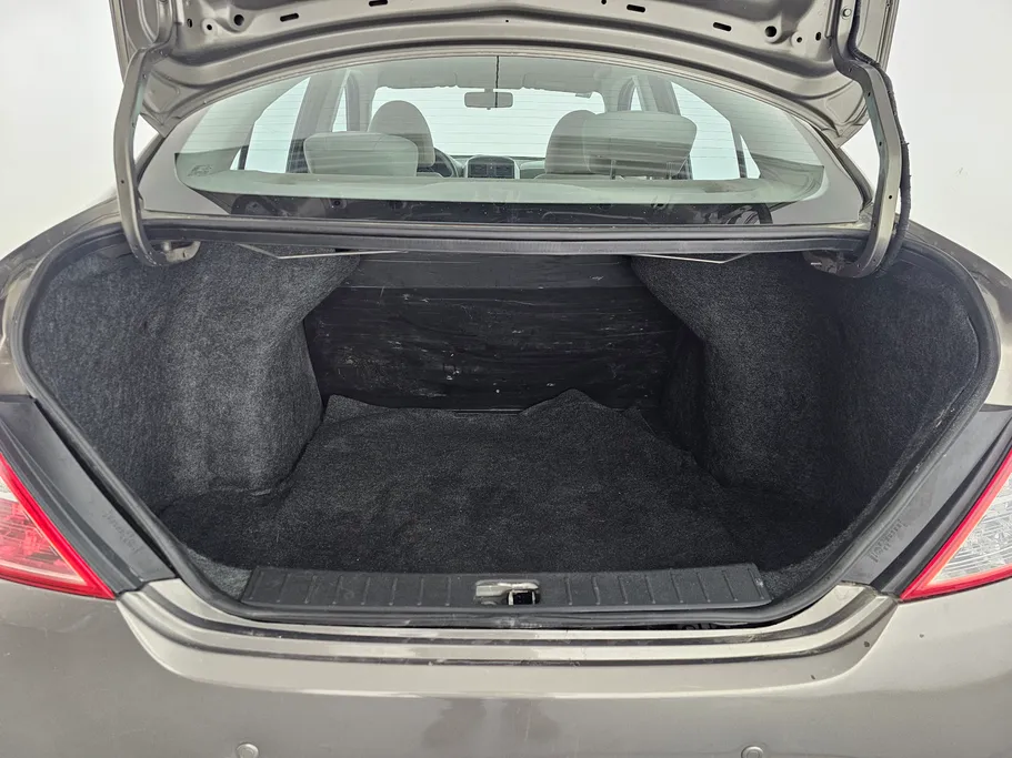 2022 Nissan Sunny SV 