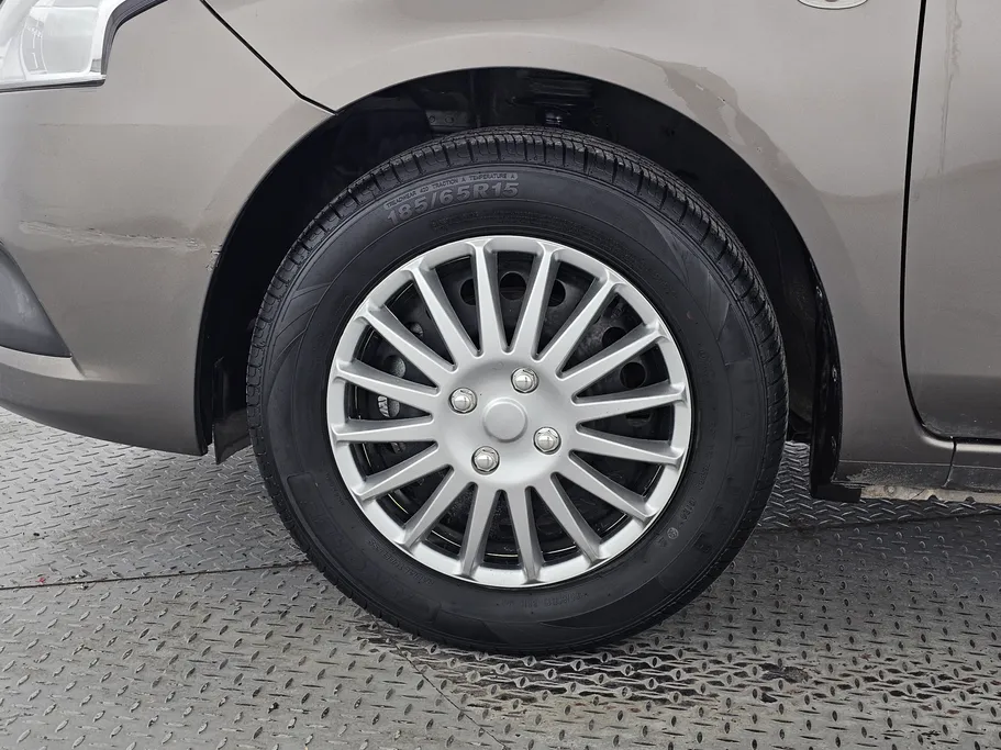 2022 Nissan Sunny SV 