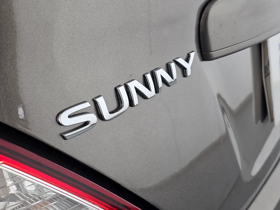 2022 Nissan Sunny SV 