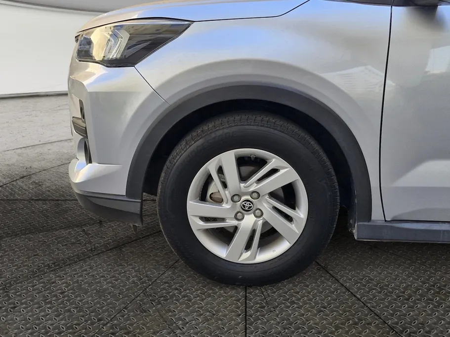 2024 Toyota Raize XLE 