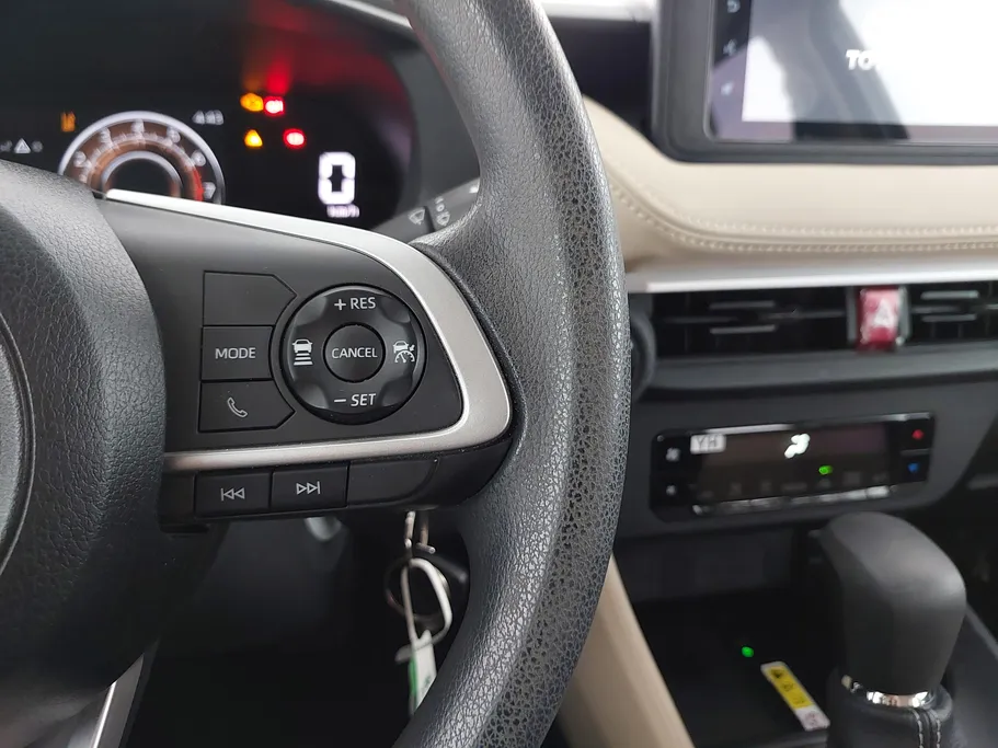 تويوتا يارس Y Plus 2024 